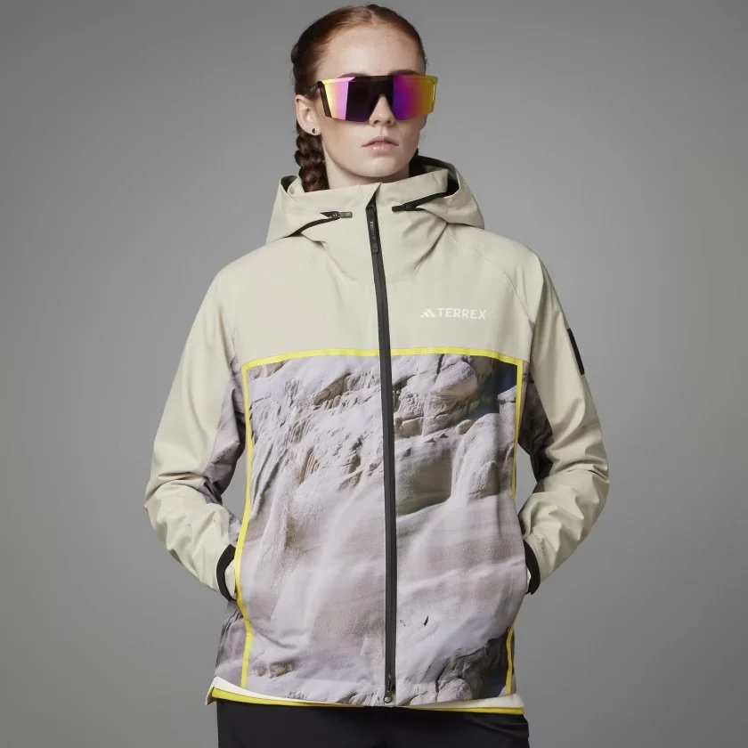 Adidas x National Geographic Collection — EXTRA MAGIC MINUTES